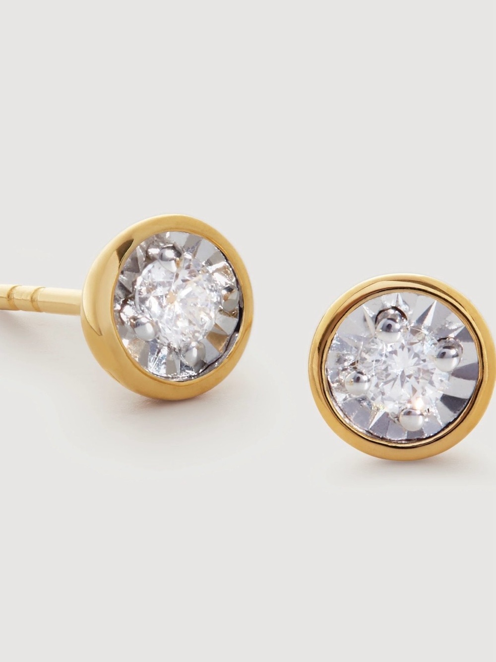 🔥 Monica Vinader Diamond Essential Studs 18k Gold Vermeil - Box & Pouch🔥
